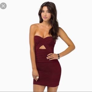 Tobi bodycon front cut out dress